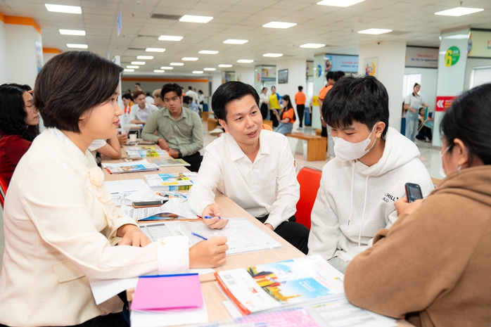 Bộ GD- ĐT gia hạn thêm thời gian nhập học, thí sinh xét tuyển bổ sung có bị ảnh hưởng?- Ảnh 1. Bộ GD- ĐT gia hạn thêm thời gian nhập học, thí sinh xét tuyển bổ sung có bị ảnh hưởng?- Ảnh 1.