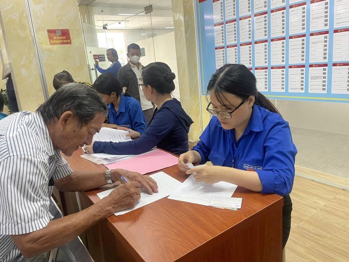 Yên tâm hơn vì có tình nguyện viên- Ảnh 1.