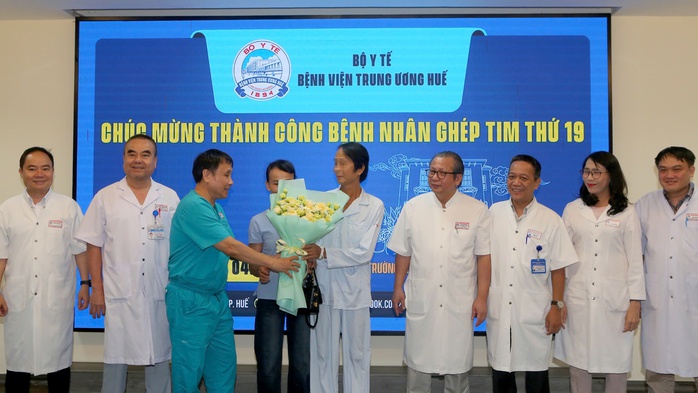 Người đàn ông 56 tuổi có nguy cơ tử vong rất cao "hồi sinh" kỳ diệu - Ảnh 1.