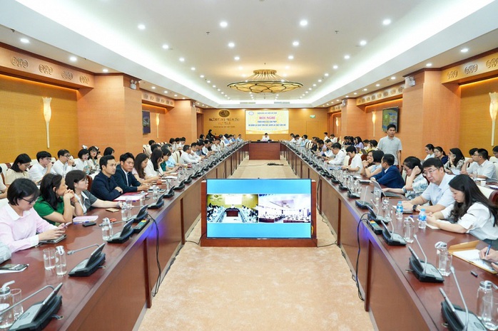 Ngân hàng Nhà nước họp với các ngân hàng về giảm lãi suất - Ảnh 2.