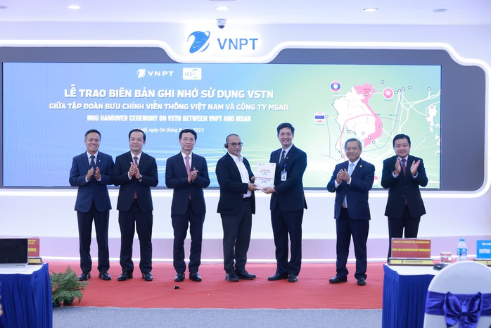 Khai thác cáp quang đất liền VSTN: VNPT tiên phong làm chủ hạ tầng kết nối từ mặt đất đến không gian- Ảnh 2.