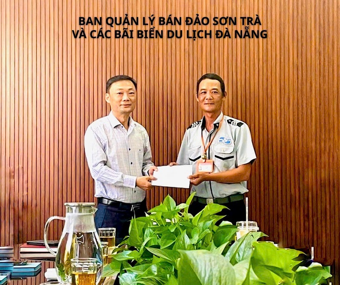 Đà Nẵng thưởng "nóng" người vượt 30 km tìm nhẫn kim cương cho khách Úc- Ảnh 1. Đà Nẵng thưởng "nóng" người vượt 30 km tìm nhẫn kim cương cho khách Úc- Ảnh 1.