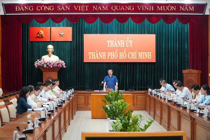 Thẳng thắn nêu rõ công trình, dự án chưa hoàn thành trong Văn kiện Đại hội - Ảnh 1.