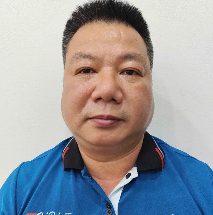 Tạm giữ tài xế Bùi Trường Sơn vì rút chìa khóa xe khách trong làn khẩn cấp - Ảnh 1. Tạm giữ tài xế Bùi Trường Sơn vì rút chìa khóa xe khách trong làn khẩn cấp - Ảnh 1.