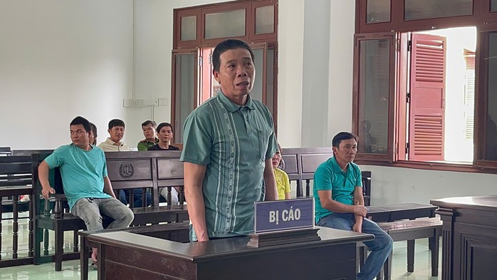Hai nông dân mâu thuẫn khi đi lấy nước ruộng, người thương tật, kẻ đi tù- Ảnh 1. Hai nông dân mâu thuẫn khi đi lấy nước ruộng, người thương tật, kẻ đi tù- Ảnh 1.