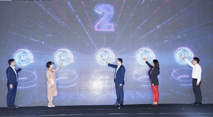 Techcombank đồng tổ chức và độc quyền tài trợ chương trình “A.I thực chiến”- Ảnh 2. Techcombank đồng tổ chức và độc quyền tài trợ chương trình “A.I thực chiến”- Ảnh 2.
