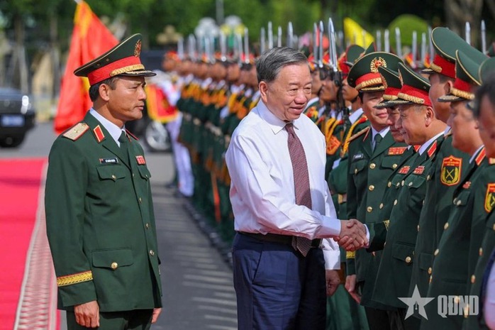 Tổng Bí thư Tô Lâm thăm và làm việc tại Quân đoàn 12 - Ảnh 1.