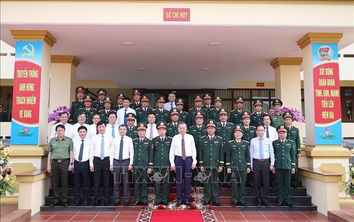 Tổng Bí thư Tô Lâm: Xây dựng Quân đoàn 12 thực sự là "quả đấm thép" trong giai đoạn mới- Ảnh 5. Tổng Bí thư Tô Lâm: Xây dựng Quân đoàn 12 thực sự là "quả đấm thép" trong giai đoạn mới- Ảnh 5.