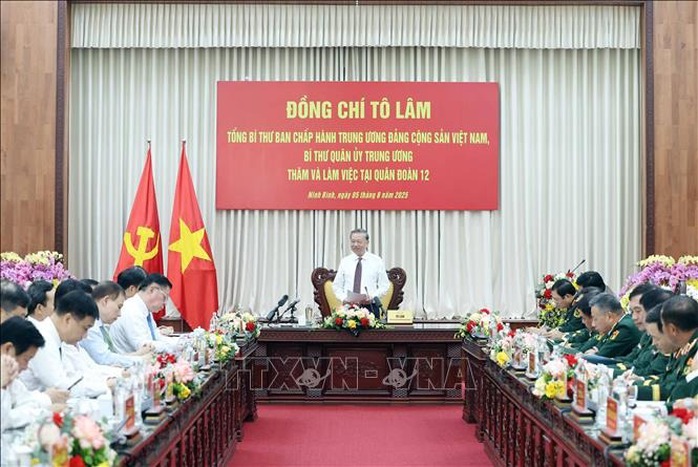 Tổng Bí thư Tô Lâm: Xây dựng Quân đoàn 12 thực sự là "quả đấm thép" trong giai đoạn mới- Ảnh 2. Tổng Bí thư Tô Lâm: Xây dựng Quân đoàn 12 thực sự là "quả đấm thép" trong giai đoạn mới- Ảnh 2.