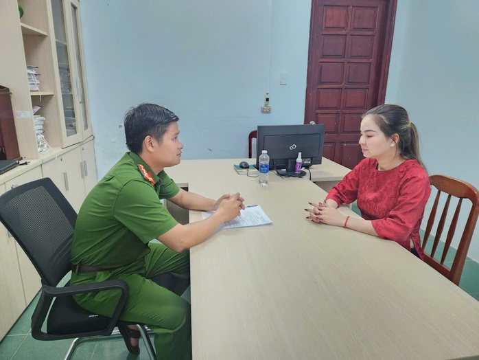 Người phụ nữ lừa đảo nhiều người với thủ đoạn "làm phép để trúng số độc đắc" - Ảnh 1. Người phụ nữ lừa đảo nhiều người với thủ đoạn "làm phép để trúng số độc đắc" - Ảnh 1.