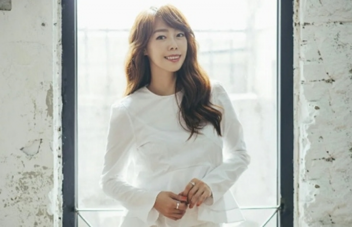 Nữ ca sĩ Lee Min qua đời đột ngột ở tuổi 46 gây chấn động Showbiz hàn quốc - Ảnh 1. Nữ ca sĩ Lee Min qua đời đột ngột ở tuổi 46 gây chấn động Showbiz hàn quốc - Ảnh 1.