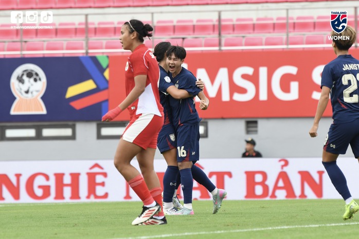 Thái Lan thắng đậm Indonesia 7-0 ở trận ra quân ASEAN Cup nữ 2025- Ảnh 2. Thái Lan thắng đậm Indonesia 7-0 ở trận ra quân ASEAN Cup nữ 2025- Ảnh 2.