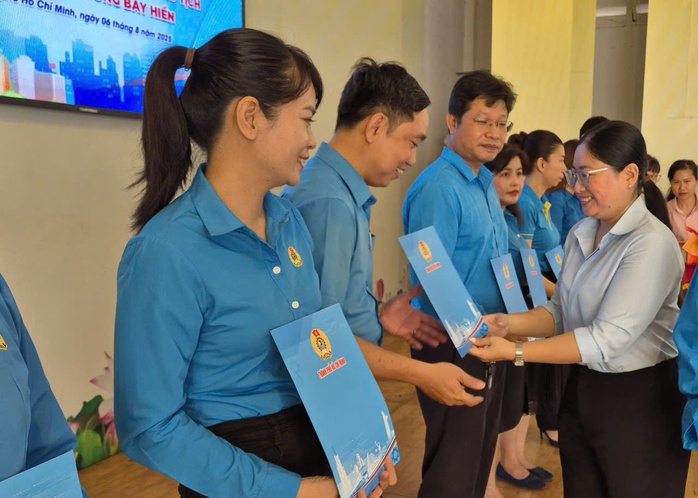 Danh sách 13 Chủ tịch Công đoàn phường, xã thuộc tổ công tác số 8- LĐLĐ TP HCM- Ảnh 3.