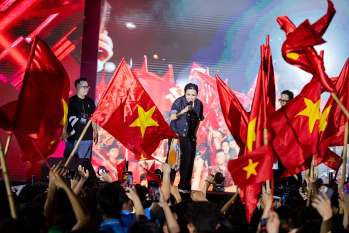 "Viết tiếp câu chuyện hòa bình" phục vụ chiến sĩ- Ảnh 1. "Viết tiếp câu chuyện hòa bình" phục vụ chiến sĩ- Ảnh 1.