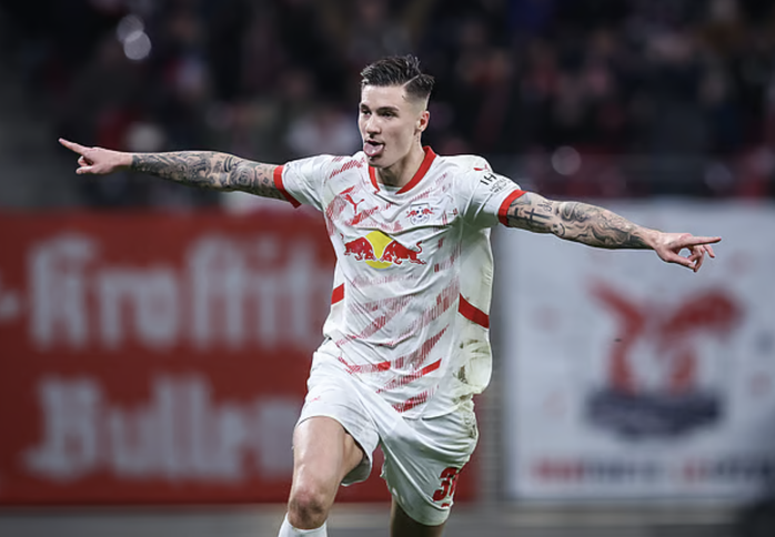 Man United hoàn tất thương vụ Benjamin Sesko: Kỳ vọng cho kỷ nguyên mới - Ảnh 3.