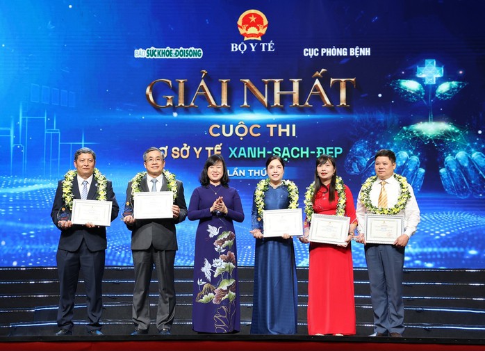 5 cơ sở y tế giành giải nhất cuộc thi "xanh - sạch - đẹp"- Ảnh 2.