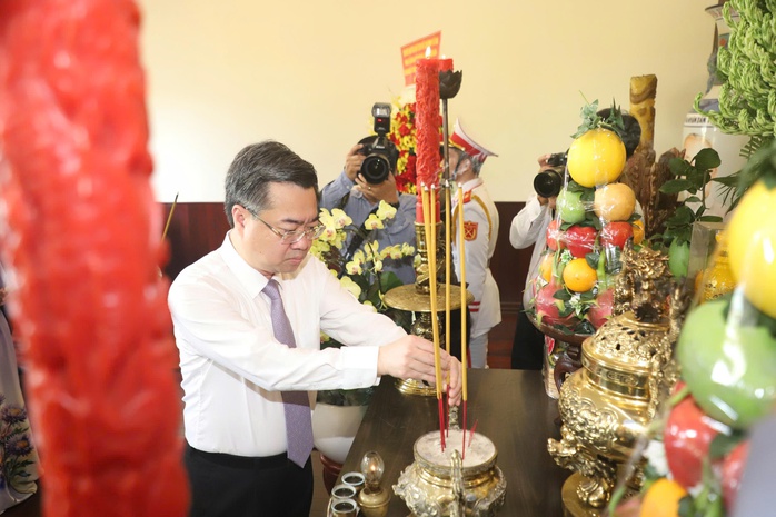 Triển lãm Vinh quang 80 năm Quốc hội Việt Nam tại TP HCM - Ảnh 5. Triển lãm Vinh quang 80 năm Quốc hội Việt Nam tại TP HCM - Ảnh 5.