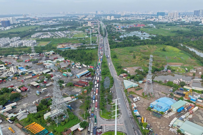 Mở toang các cửa ngõ bằng loạt dự án ngàn tỉ đồng- Ảnh 1. Mở toang các cửa ngõ bằng loạt dự án ngàn tỉ đồng- Ảnh 1.