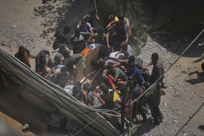 Kế hoạch Gaza của Israel bị phản ứng mạnh - Ảnh 1.