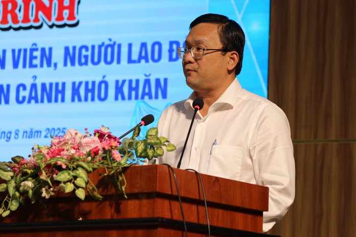 Lãnh đạo thành phố ra sức chăm lo, "không để ai bị bỏ lại phía sau" - Ảnh 2.
