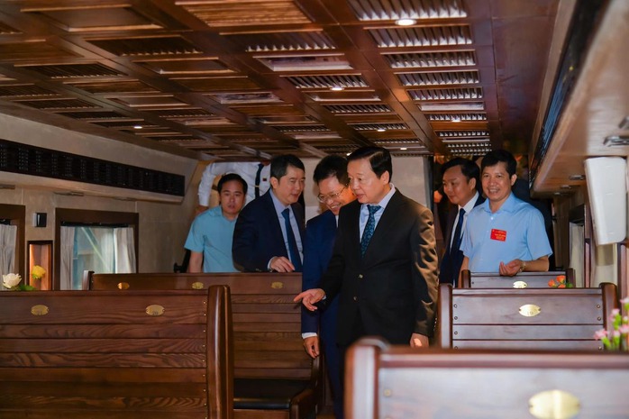 Từ 19-8, du khách sẽ được trải nghiệm đoàn tàu độc, lạ The Hanoi Train lần đầu xuất hiện ở Việt Nam- Ảnh 2.