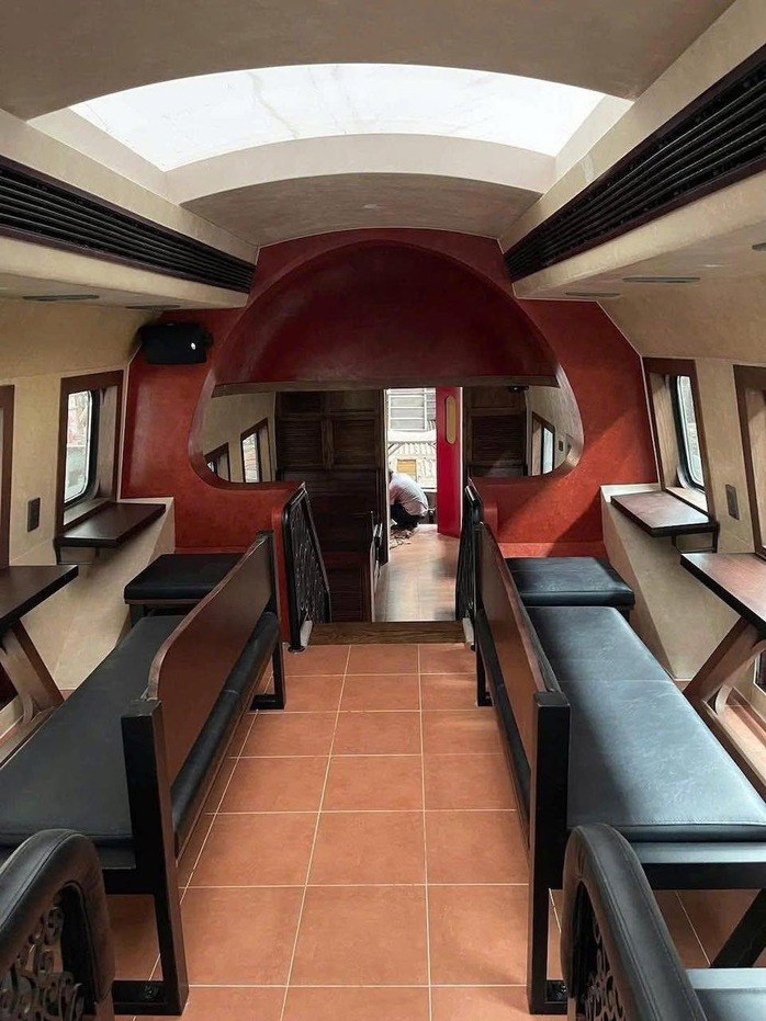 Từ 19-8, du khách sẽ được trải nghiệm đoàn tàu độc, lạ The Hanoi Train lần đầu xuất hiện ở Việt Nam- Ảnh 3.