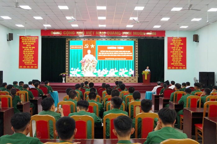 CLB Tennis Trung Đoàn Gia Định: Khi trái tim lan tỏa yêu thương cùng những đường bóng - Ảnh 1.
