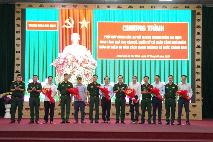 CLB Tennis Trung Đoàn Gia Định: Khi trái tim lan tỏa yêu thương cùng những đường bóng - Ảnh 4.