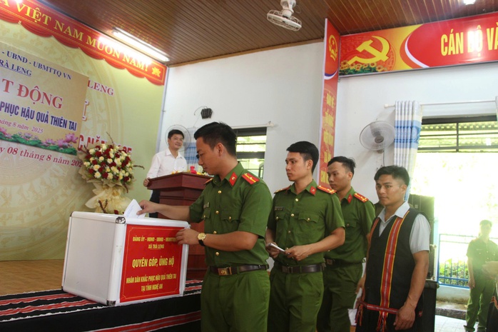 Trà Leng "trả nợ ân tình", góp tiền ủng hộ bà con bị thiên tai- Ảnh 3.