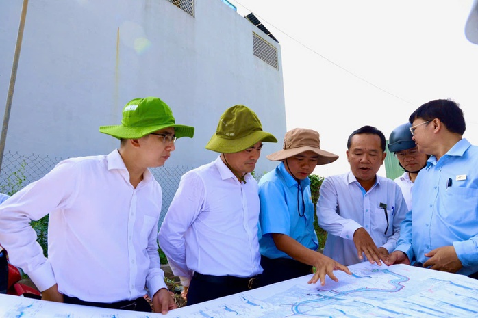 Rạch Xuyên Tâm chậm tiến độ vì 50 hộ chưa chịu di dời- Ảnh 1.