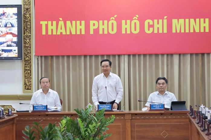 UBND TP HCM tổ chức trao quyết định cho ông Nguyễn Mạnh Cường - Ảnh 3.
