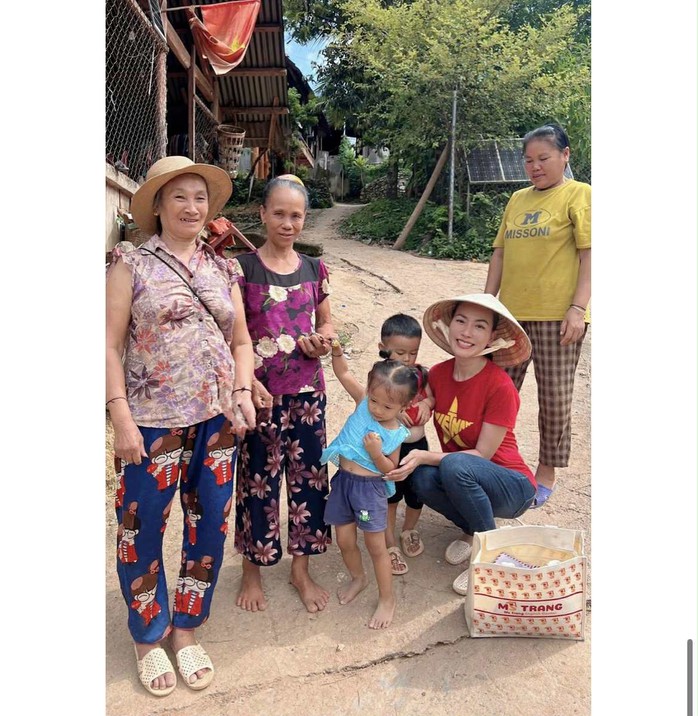 Hoa hậu Nguyễn Ngọc Hiếu chung tay hỗ trợ bà con khó khăn - Ảnh 2.
