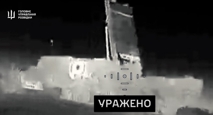 Ukraine tuyên bố phá hủy khí tài đắt đỏ nhất của Nga, bác bỏ nhượng lãnh thổ- Ảnh 1. Ukraine tuyên bố phá hủy khí tài đắt đỏ nhất của Nga, bác bỏ nhượng lãnh thổ- Ảnh 1.