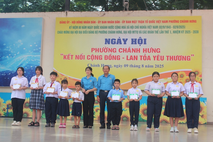  Phường Chánh Hưng "Kết nối cộng đồng – lan tỏa yêu thương" - Ảnh 3.