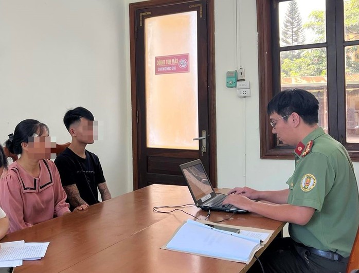 Nam thanh niên bị chính điện, đe dọa lấy nội tạng khi làm việc tại Campuchia - Ảnh 1. Nam thanh niên bị chính điện, đe dọa lấy nội tạng khi làm việc tại Campuchia - Ảnh 1.
