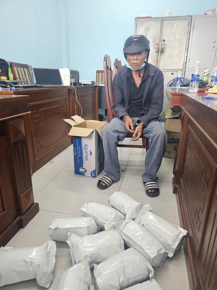 Tiết lộ bất ngờ về đường dây sản xuất "cỏ Mỹ" lớn nhất Đà Nẵng vừa bị triệt phá - Ảnh 1. Tiết lộ bất ngờ về đường dây sản xuất "cỏ Mỹ" lớn nhất Đà Nẵng vừa bị triệt phá - Ảnh 1.