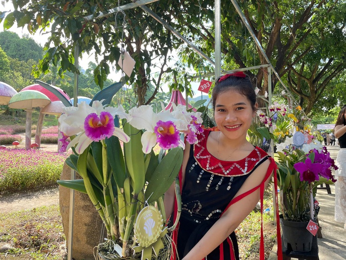 Ngắm kiệt tác thiên nhiên hoa lan mùa hạ tại Khánh Hòa- Ảnh 4. Ngắm kiệt tác thiên nhiên hoa lan mùa hạ tại Khánh Hòa- Ảnh 4.