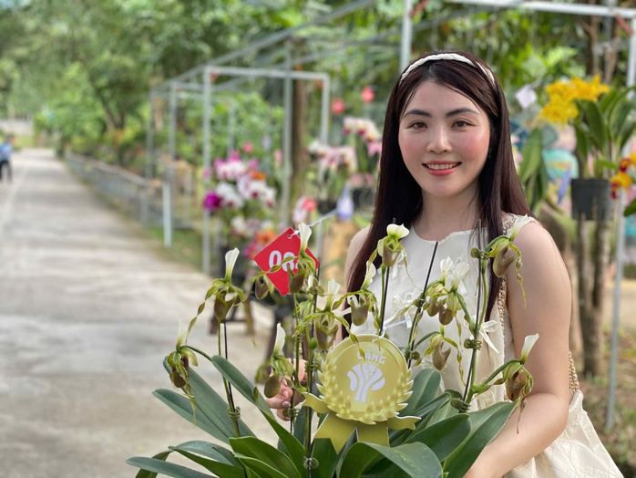 Ngắm kiệt tác thiên nhiên hoa lan mùa hạ tại Khánh Hòa- Ảnh 10. Ngắm kiệt tác thiên nhiên hoa lan mùa hạ tại Khánh Hòa- Ảnh 10.