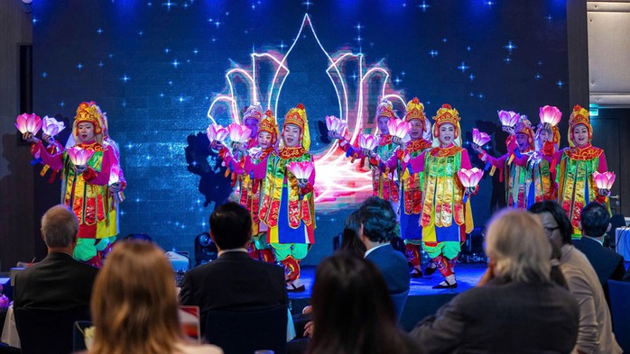 Văn hóa Việt Nam trong kỷ nguyên toàn cầu hóa: Hành trình thấm đẫm nhân văn - Ảnh 1. Văn hóa Việt Nam trong kỷ nguyên toàn cầu hóa: Hành trình thấm đẫm nhân văn - Ảnh 1.