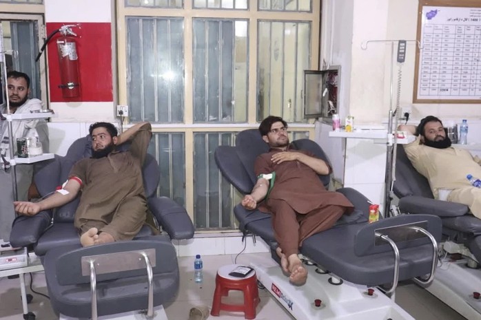 Thương vong trong trận động đất ở Afghanistan tăng nhanh, Taliban cầu cứu quốc tế- Ảnh 1. Thương vong trong trận động đất ở Afghanistan tăng nhanh, Taliban cầu cứu quốc tế- Ảnh 1.