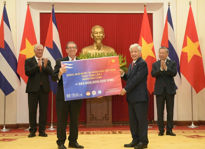 MB đồng hành bồi đắp và lan tỏa tình hữu nghị Việt Nam - Cuba- Ảnh 1. MB đồng hành bồi đắp và lan tỏa tình hữu nghị Việt Nam - Cuba- Ảnh 1.