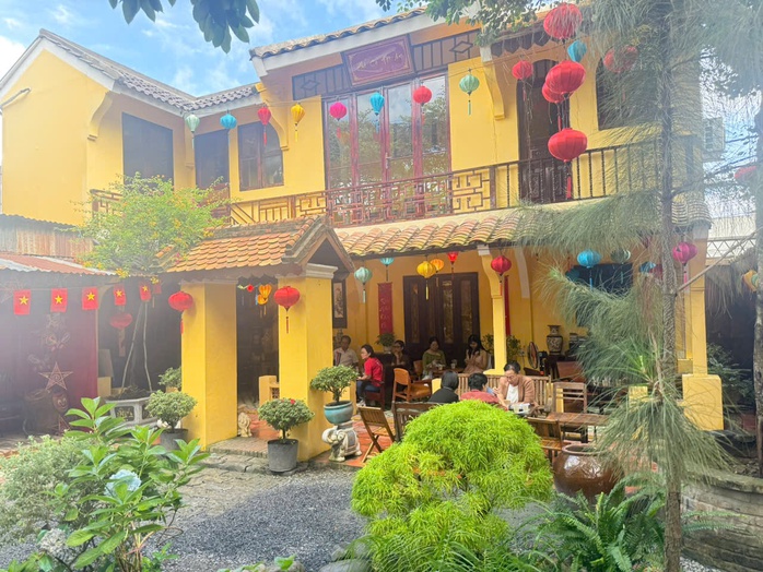 Quán cà phê "giấu mình" giữa Cần Thơ khiến ai bước vào cũng ngỡ lạc đến Đà Lạt - Ảnh 5.