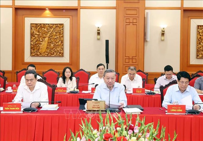 Tổng Bí thư Tô Lâm: Cần có chính sách huy động nguồn lực tư nhân tham gia dự án hạ tầng trọng yếu - Ảnh 2. Tổng Bí thư Tô Lâm: Cần có chính sách huy động nguồn lực tư nhân tham gia dự án hạ tầng trọng yếu - Ảnh 2.