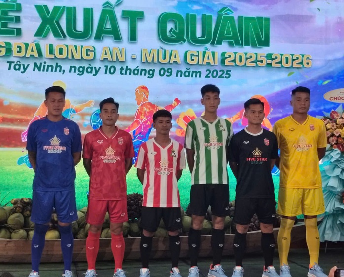 Cựu danh thủ Phan Văn Tài Em trở lại với trọng trách mới Tại CLB Bóng đá Long An - Ảnh 1.