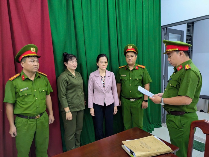 Tạm giữ hình sự chủ nha khoa Tuyết Chinh đánh người- Ảnh 1.
