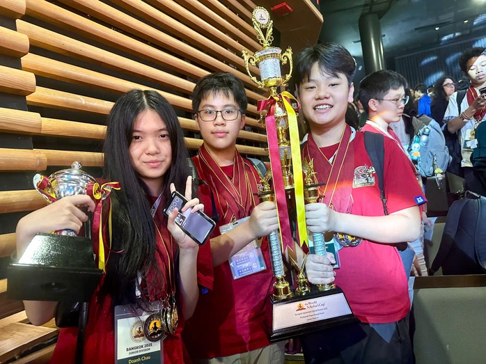 Việt Nam lần đầu giành 2 giải vô địch toàn cầu ở World Scholar's Cup 2025 - Ảnh 2.