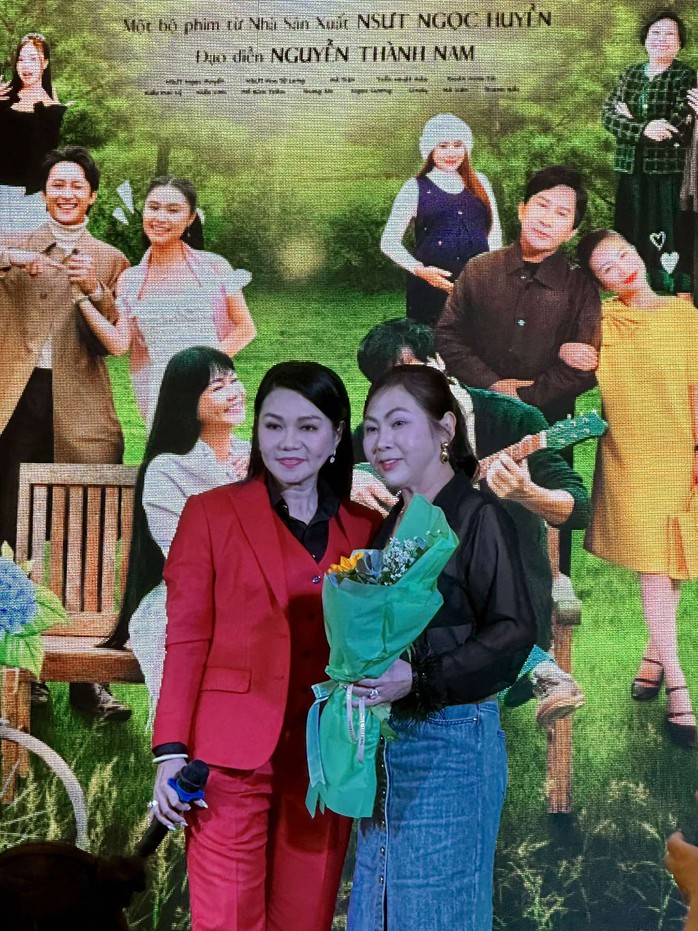 NSƯT Ngọc Huyền ra mắt web drama "Yêu nhau ngày nắng ấm" - Ảnh 3.