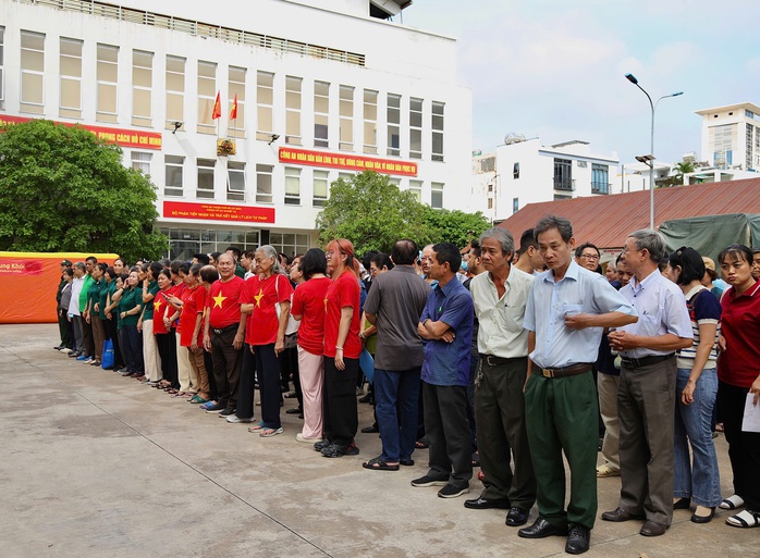 TP HCM: Tập huấn PCCC và CNCH sinh động cho người dân phường Bến Thành- Ảnh 2.