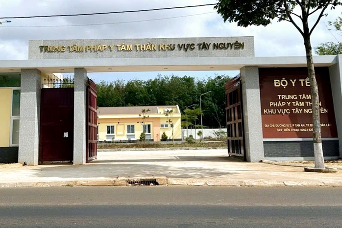 Khởi tố giám đốc và 4 cán bộ Trung tâm pháp y tâm thần Tây Nguyên vì Nhận hối lộ - Ảnh 1. Khởi tố giám đốc và 4 cán bộ Trung tâm pháp y tâm thần Tây Nguyên vì Nhận hối lộ - Ảnh 1.