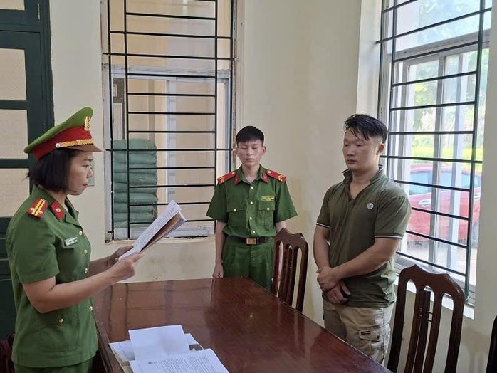 Tài xế ô tô vi phạm nồng độ cồn, đi sai phần đường gây tai nạn làm 2 người tử vong- Ảnh 1.